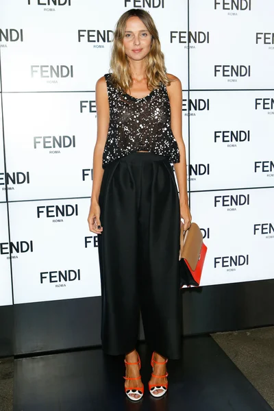 Look 13